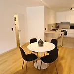 Modern Appartement Nabij Casino En Zee